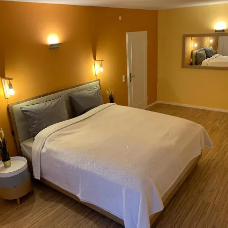 Апартаменты Moderne Nahe Swr Und Golfplatz